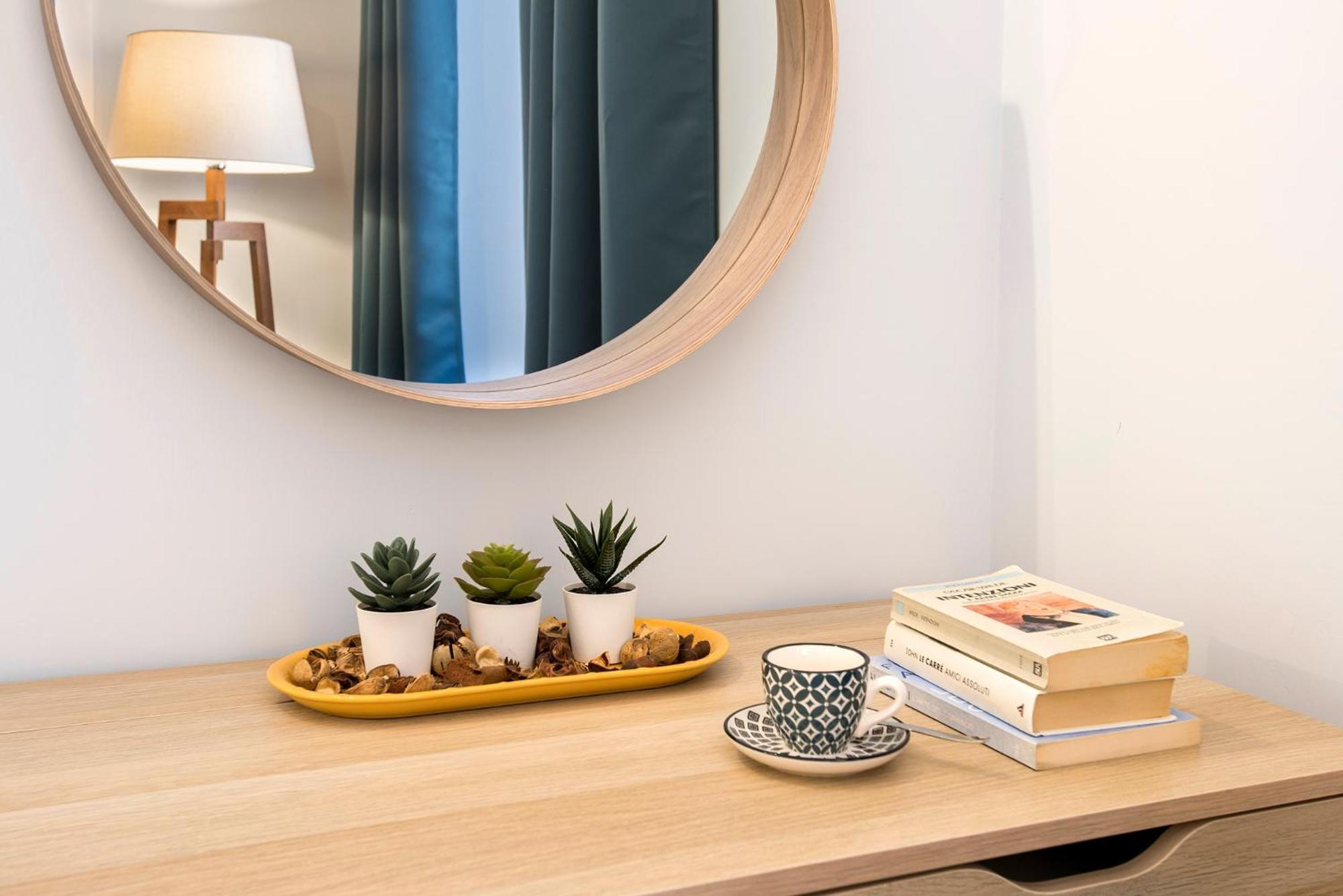 Apartment Montebello Style Rome